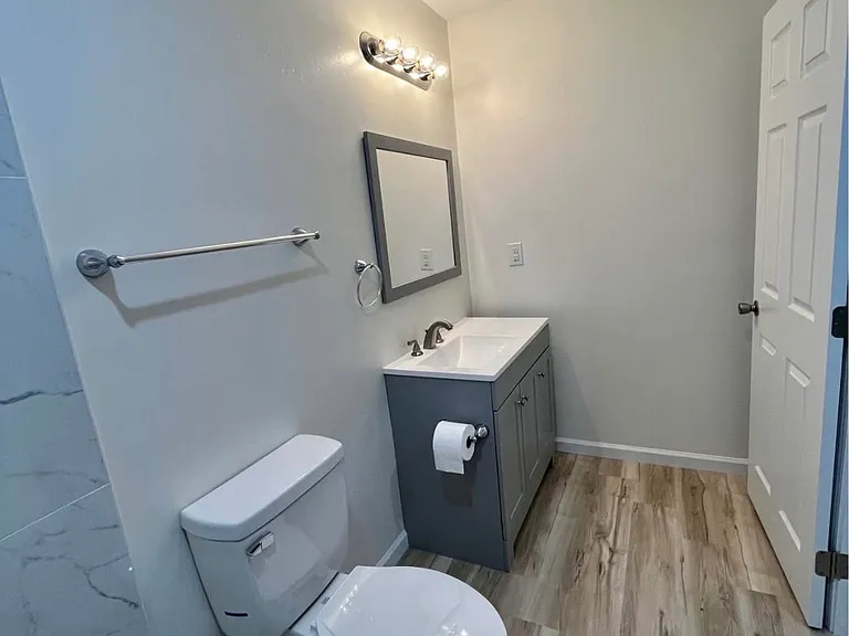 1839 N Vine St #A — Photo 6