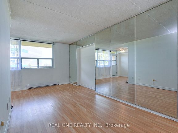 5th image of 207 Galloway Rd #602