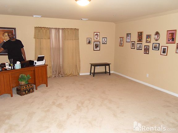 5th image of 4596 Sawmill Pl