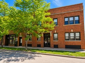 2991 N Lawndale Ave, Chicago, IL