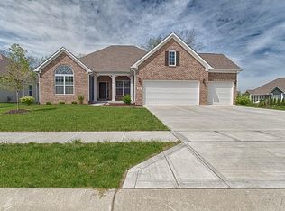 560 Westberry Lane, Greenwood, IN 46142