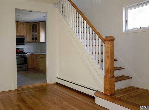 4th image of 119 Eleven St