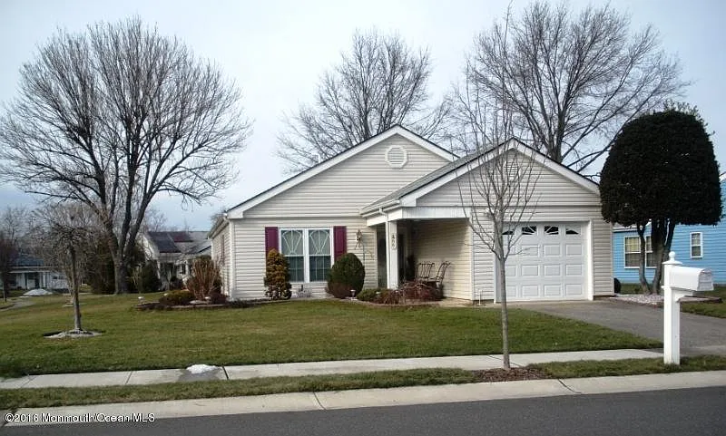 66 Westgate Pl photo 1