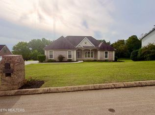209 Meadow Ln, Madisonville, TN 37354