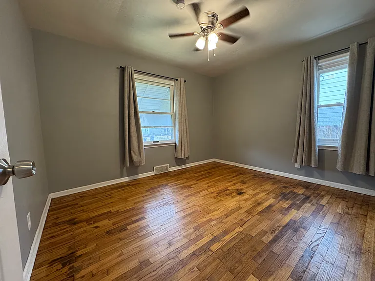 4024 Mann Hall Ave — Photo 6