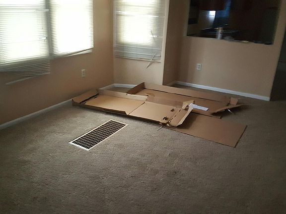 3rd image of 8204 Golden Ave
