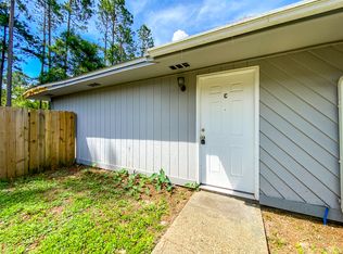 320 N Crow Rd APT C, Pensacola, FL 32506
