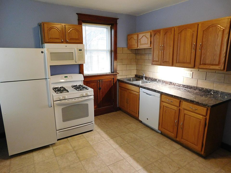 under cabinet lighting