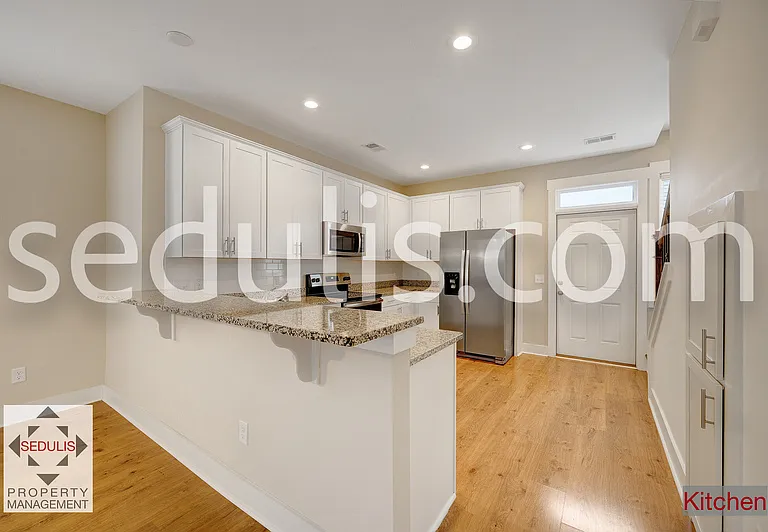 3923 Four Poles Park Dr — Photo 15