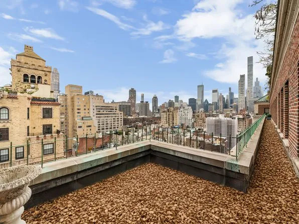 15 East 69th Street image 2 of 8