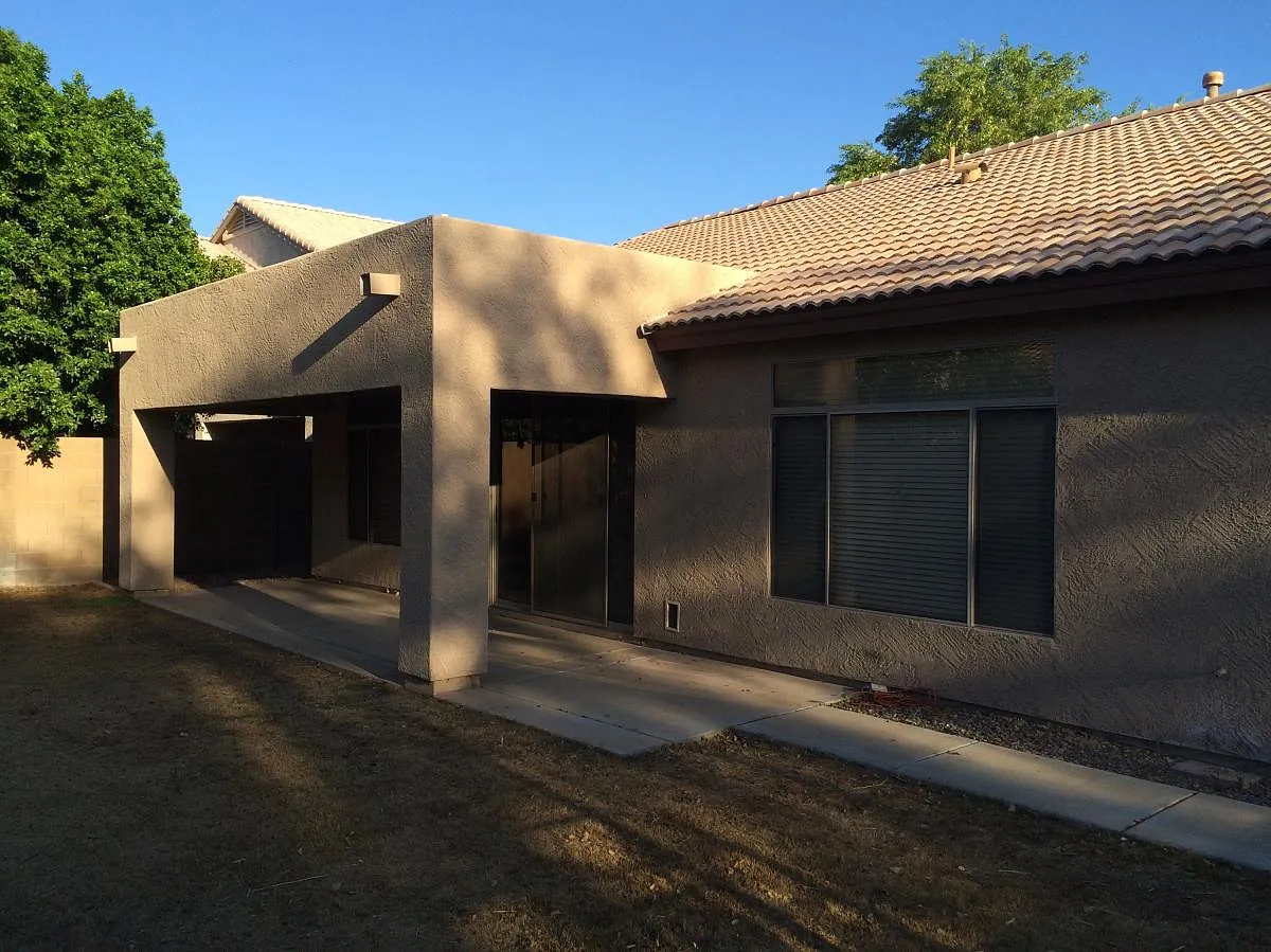 4 bed, 2082 sqft, $2,850 — Photo 4