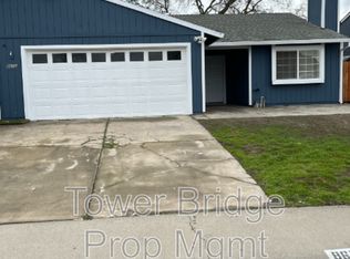 8676 Tiogawoods Dr, Sacramento, CA