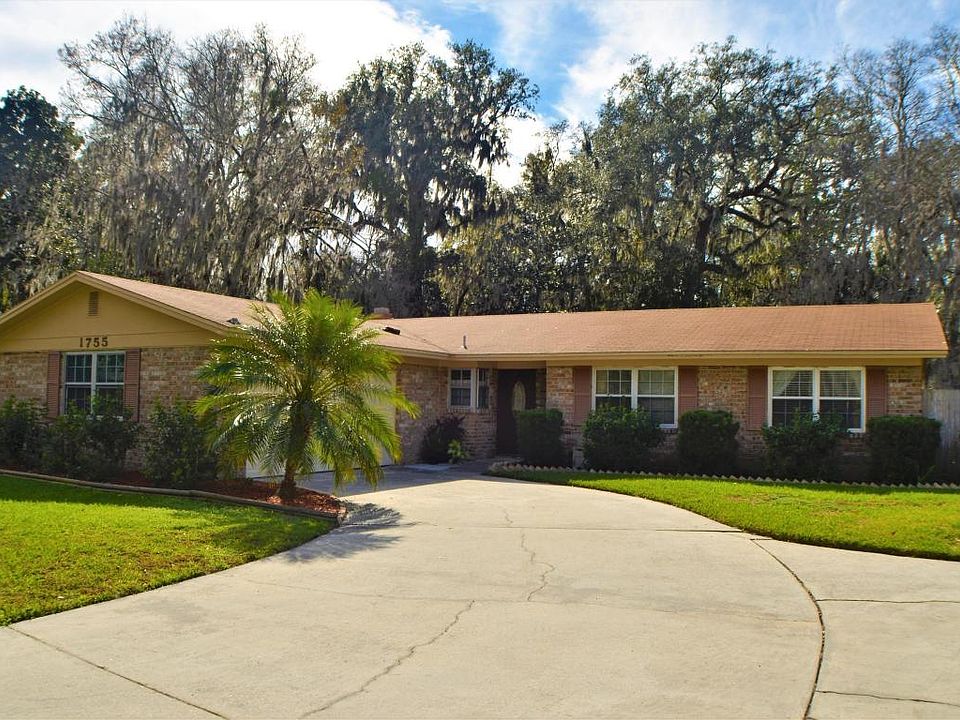 1st image of 1755 Poplar Dr