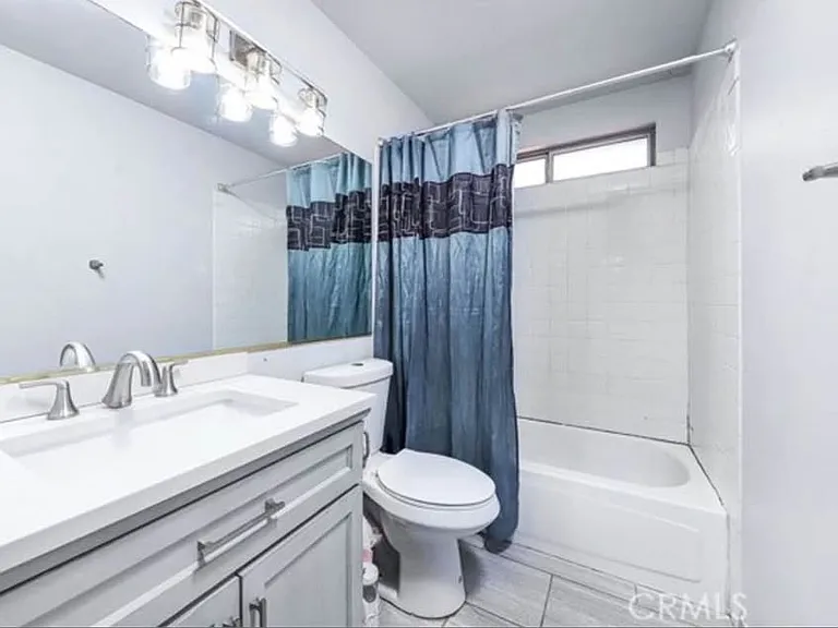 2604 Sandstone Ct — Photo 3