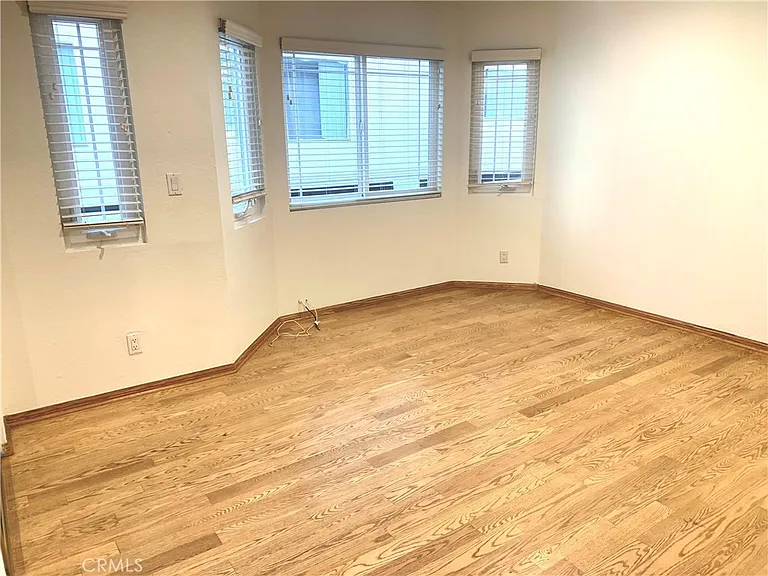425 S Catalina Ave #4 — Photo 21