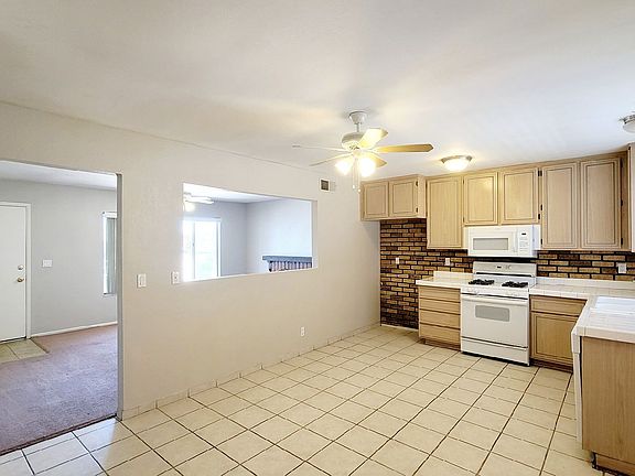 4th image of 7123 Clearwater Ave