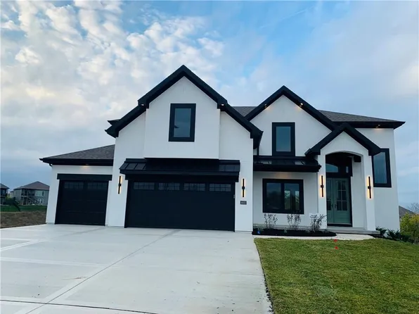 1602 NW 106th Ter, Kansas City, MO 64155