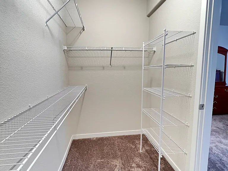 3891 Ivy Hill Dr — Photo 16