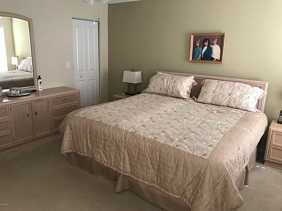 3rd image of 213 Thornberry Branch Ln