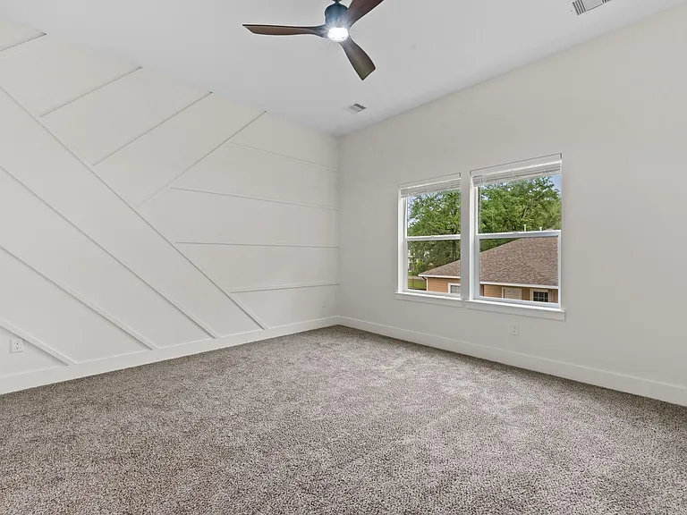 8023 Easter St — Photo 13