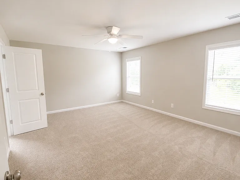 250 Bent Holly Dr — Photo 8
