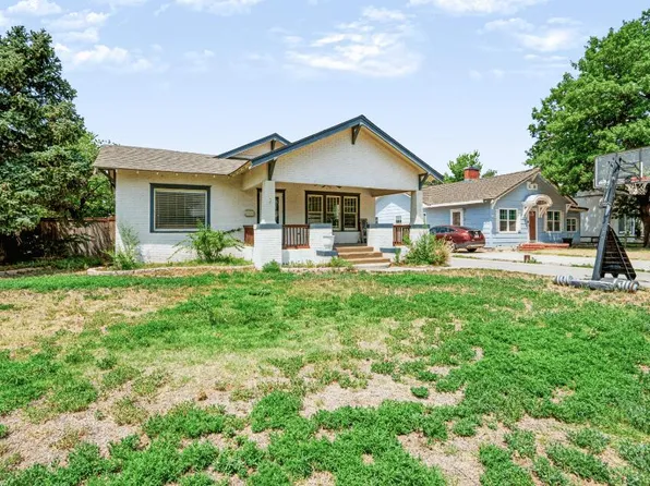 1010 Keeler Ave, Dalhart, TX 79022