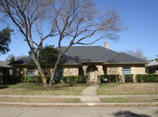 911 E Berkeley Dr, Richardson, TX 75081