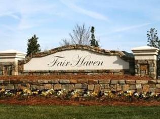 1008 Mountain Laurel Ct, Matthews, NC 28104
