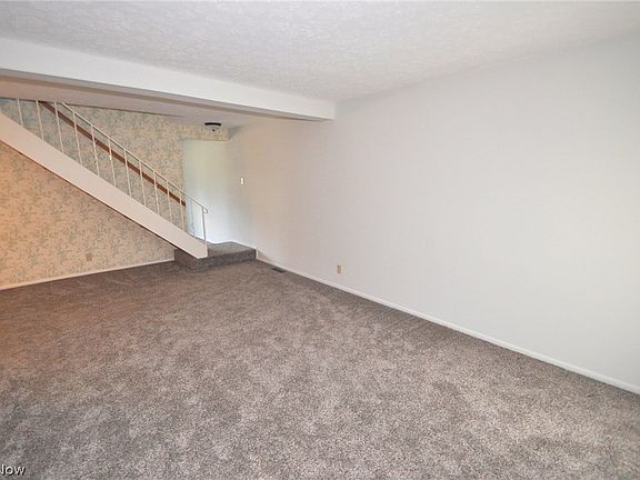 4th image of 7982B Colonial Dr #91-B