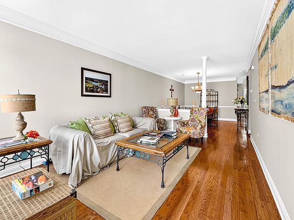 3rd image of 208 Sawgrass Ct #208