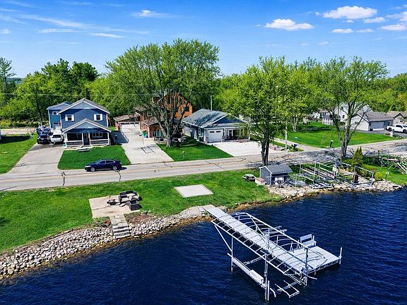 3rd image of 7164 N Tichigan ROAD