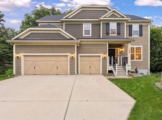 1494 Keithson Dr, Arden Hills, MN 55112