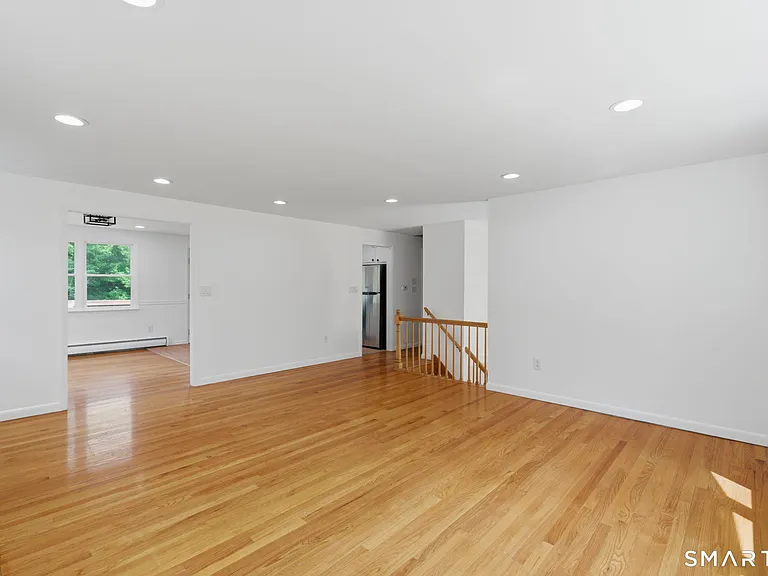 60 Hoffman Rd — Photo 16