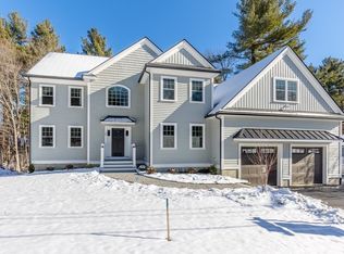 24 Hart St, Burlington, MA 01803