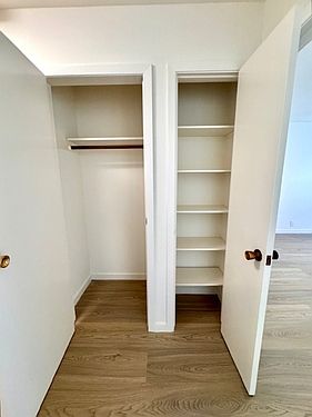 5th image of 4408 Irving St