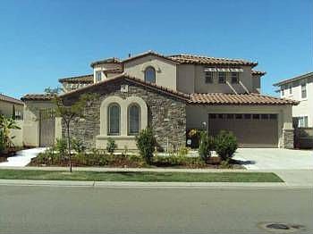 1st image of 990 White Alder Ave