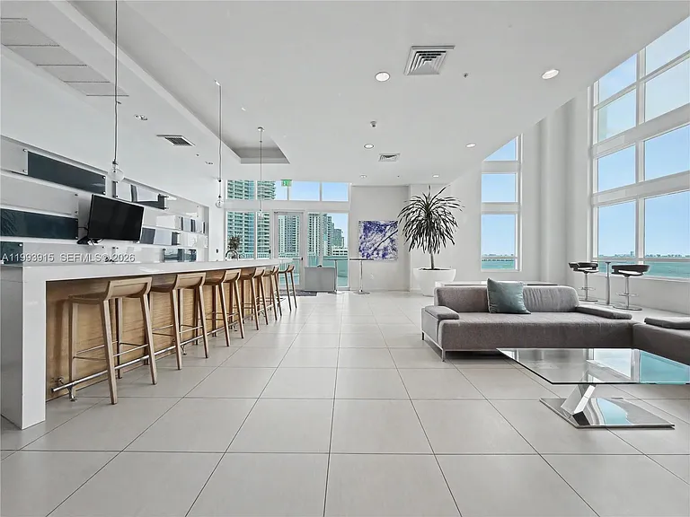 1900 N Bayshore Dr #3811 — Photo 24