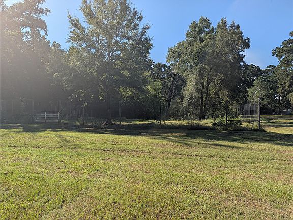 5th image of 346 Lakeside Cir