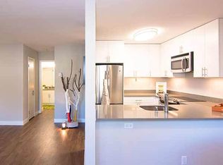 711 Bounty Dr #204, San Mateo, CA 94404