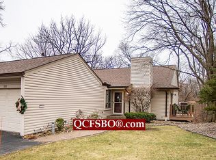 3335 41st St, Moline, IL 61265