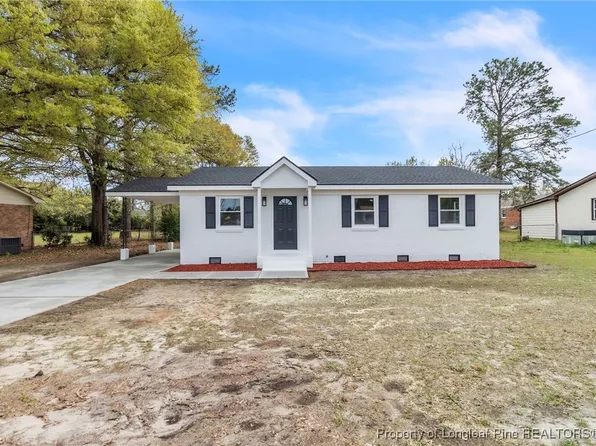 3253 Legion Rd, Hope Mills, NC 28348