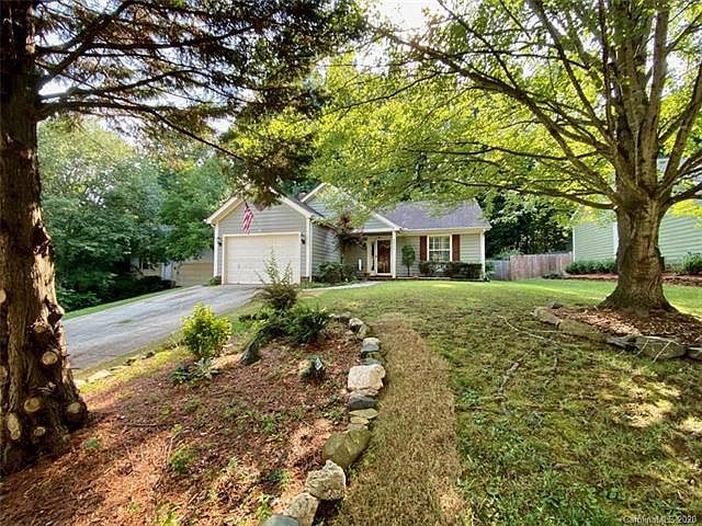 1st image of 2911 Walsingham Ct
