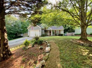2911 Walsingham Ct, Matthews, NC 28105