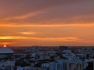 185 SW 7th St APT 3403, Miami, FL 33130