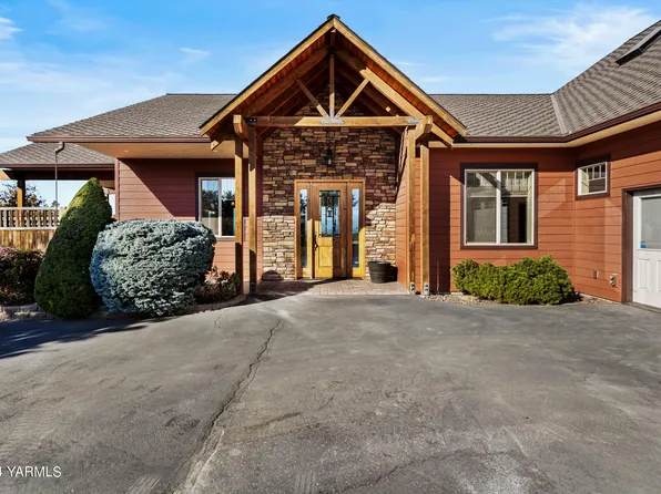 950 Saint Hilaire Rd, Yakima, WA 98901