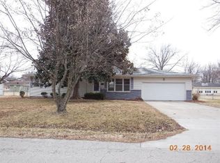 2232 E Washita St, Springfield, MO 65804