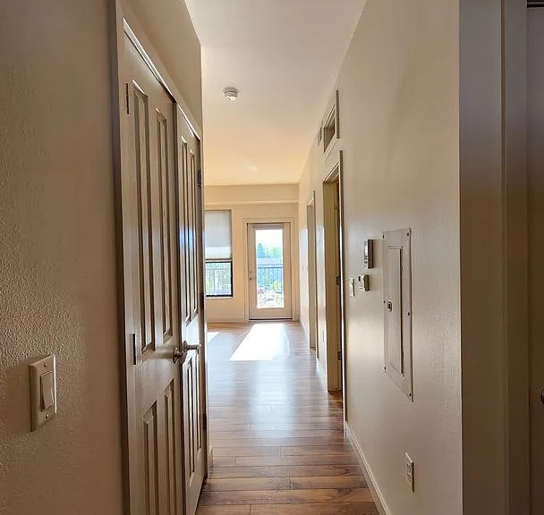 712 W Spruce St — Photo 13