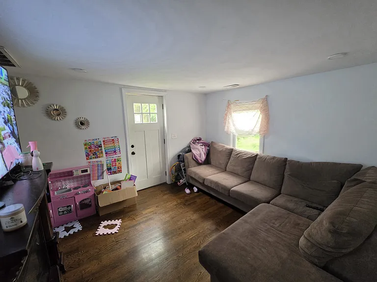 8 Bloomingdale Ct #2 — Photo 9