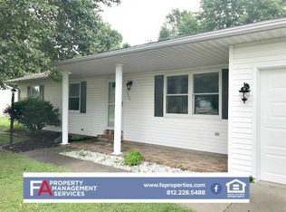 2844 Karen Ln, Newburgh, IN 47630