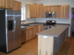 207 N 3rd St, Mount Horeb, WI 53572